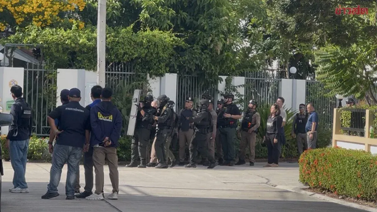 Police Negotiate Eight-Hour Standoff With Shooting Suspect