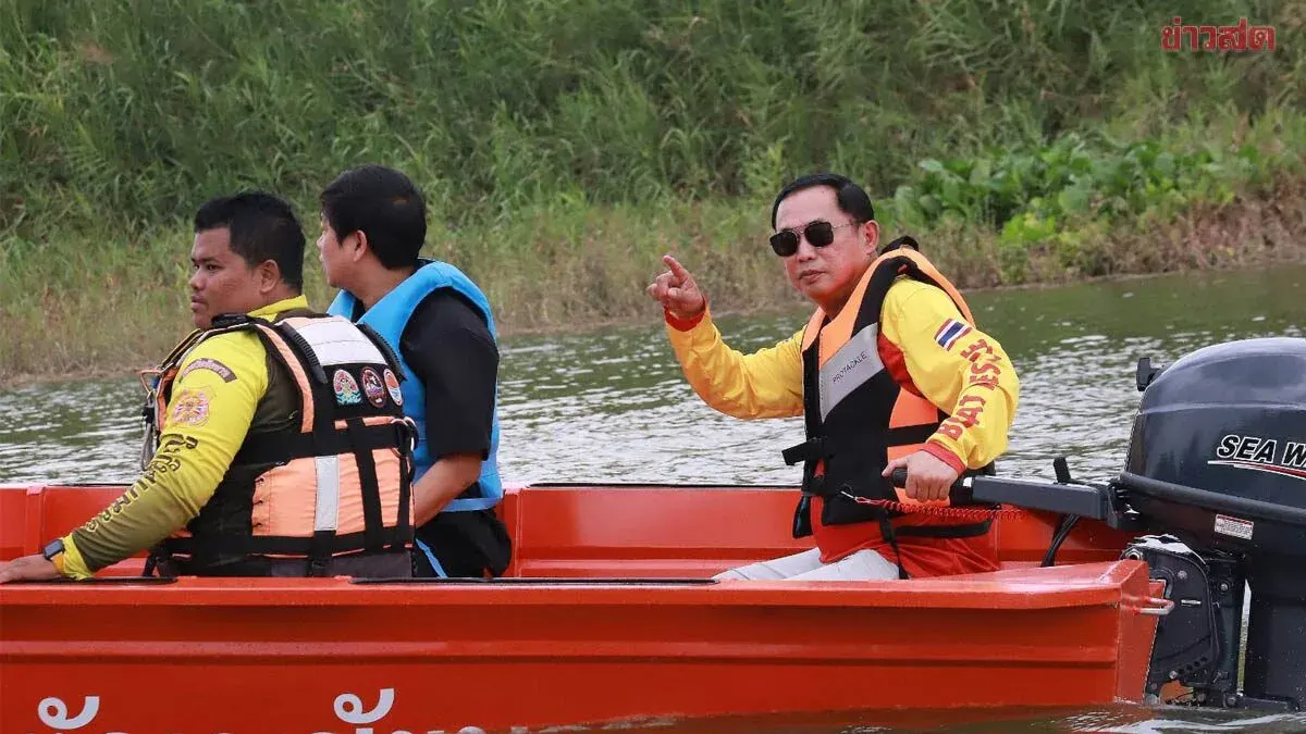 Lawmaker Joins Boat Rescue and Water Safety Training