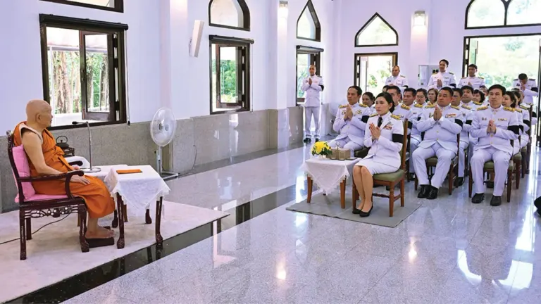 Thai King Bestows Monastic Robes on Venerated Buddhist Scholar