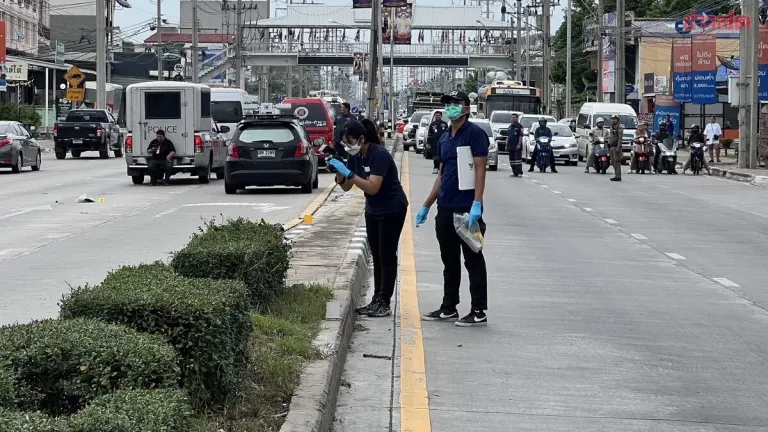 Man Dies After Van Hits Him Crossing Road in Nonthaburi