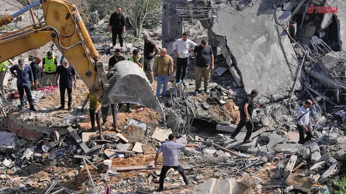 Israel Launches Fresh Strikes on Hezbollah; Lebanese Civilians Caught in Crossfire as Death Toll Exceeds 120