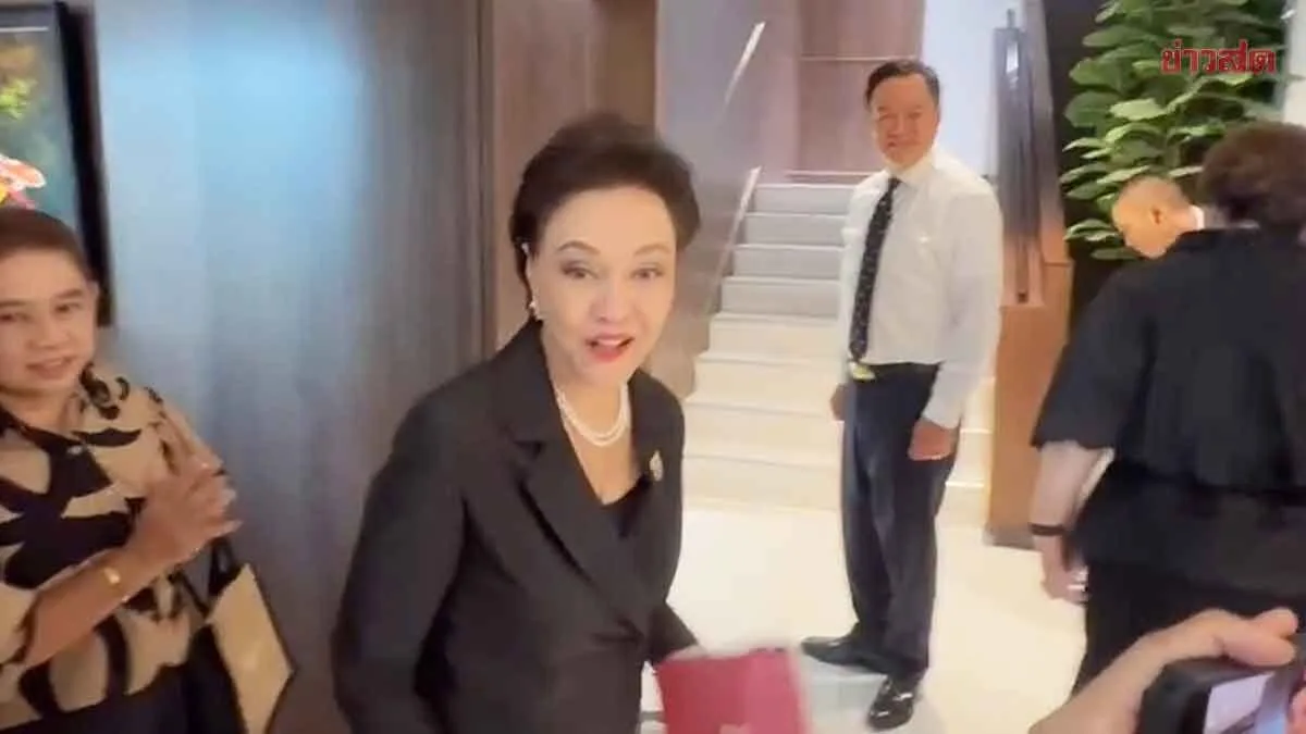 Deputy PM Supachai Assures She's Still Working