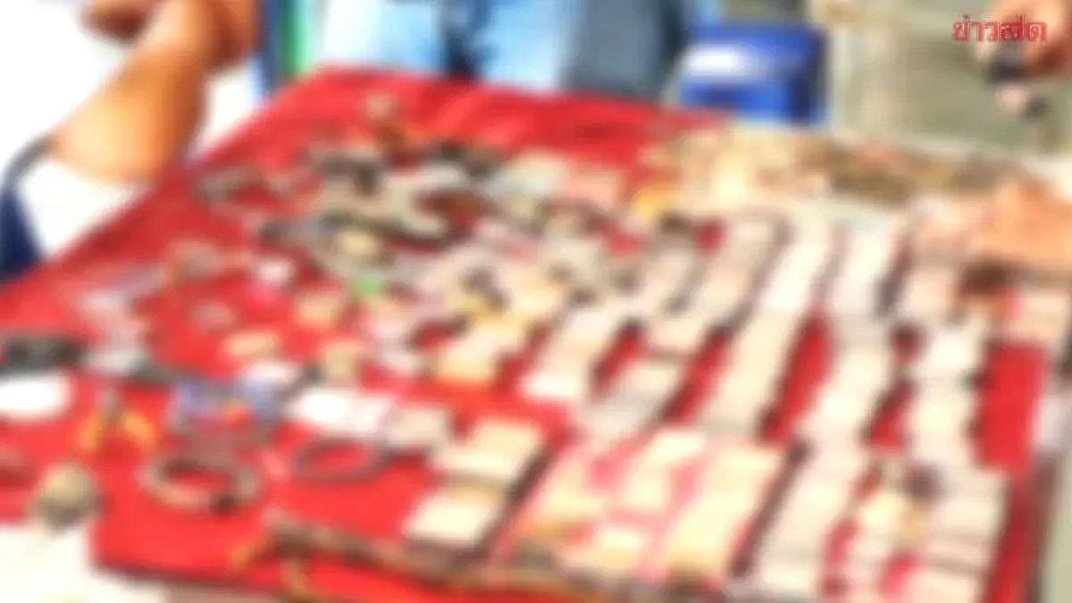 Famous Amulet Dealer Accused of Swapping Gold Buddha