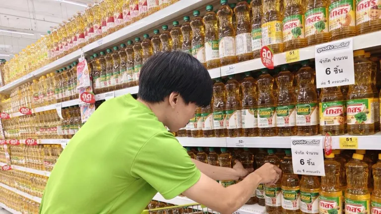 Big C Restocks Supplies During Flood Crisis