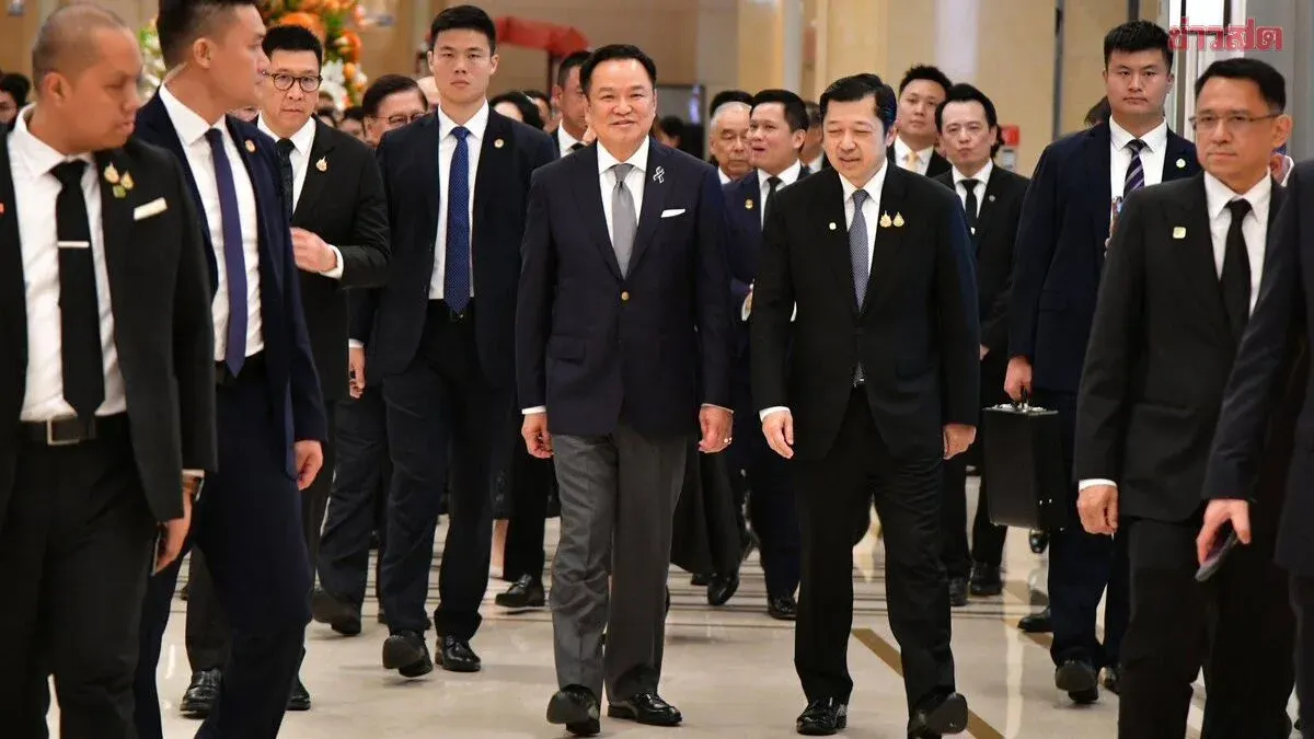 Thai PM Visits CP Center in Beijing, Highlights Thai Business Success