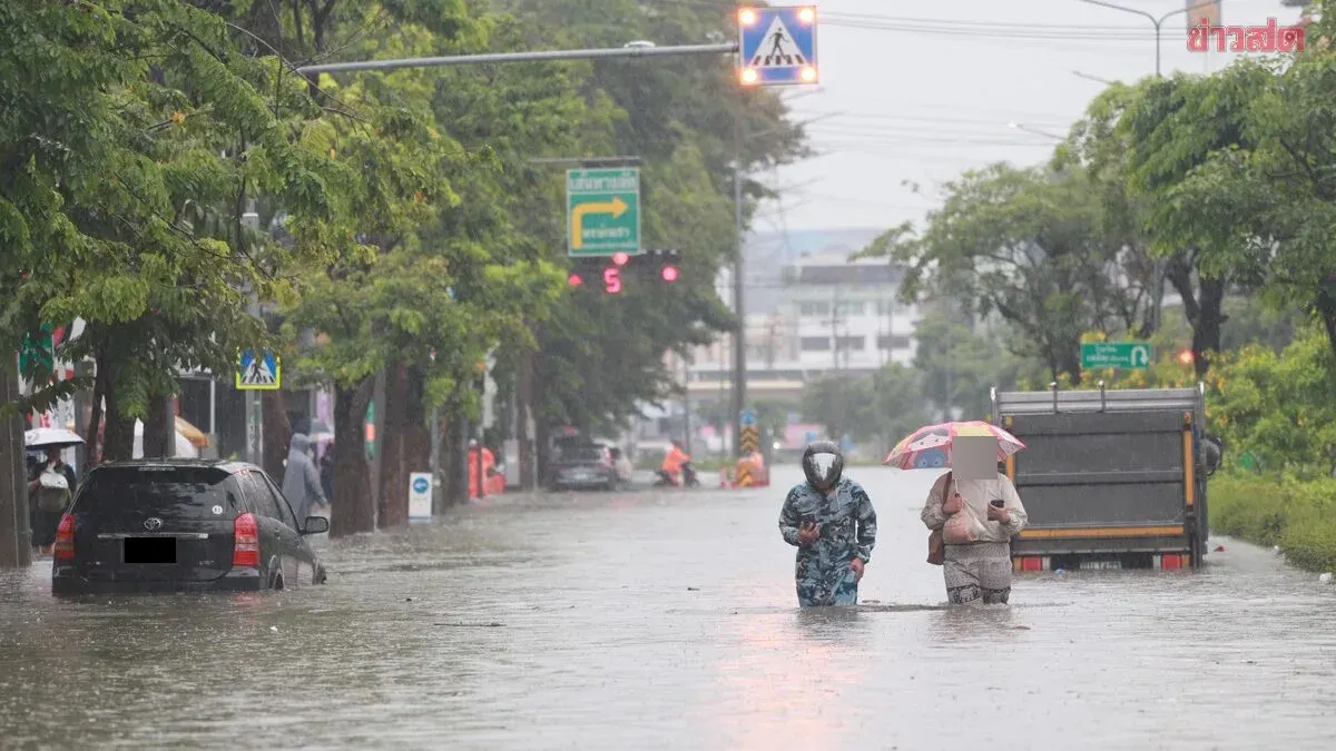 Bangkok Governor Launches Seven-Point Flood Response Plan