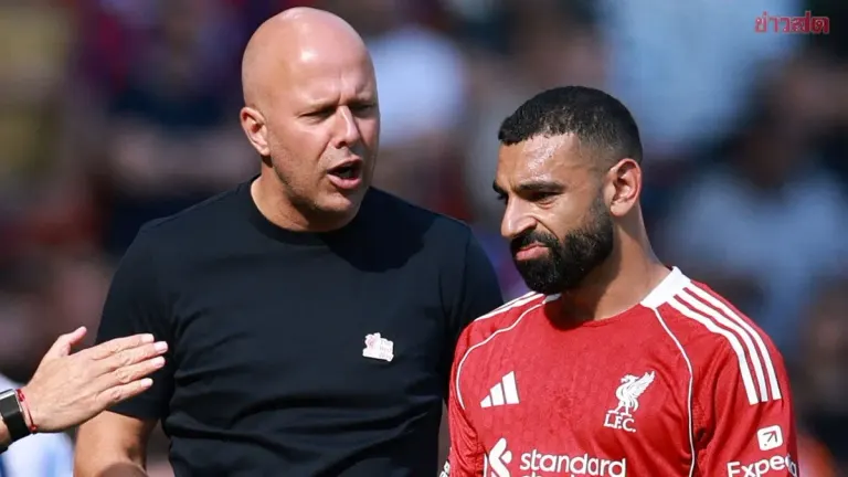 Rooney Says Slot Should Drop Salah Over 'Heavy Metal' Football Jab in Farewell Match