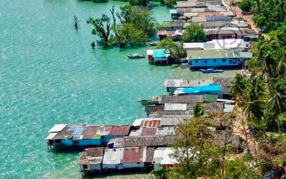 Phuket Officials Review Coastal Land Dispute