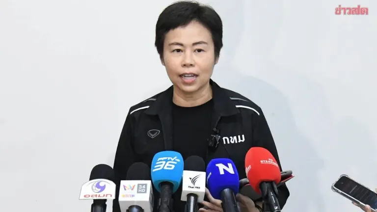Bangkok Deputy Governor Opens Four Flood Response Centers