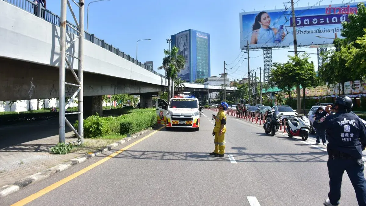 Man Dies on Overhead Sign Structure Along Rama III Road