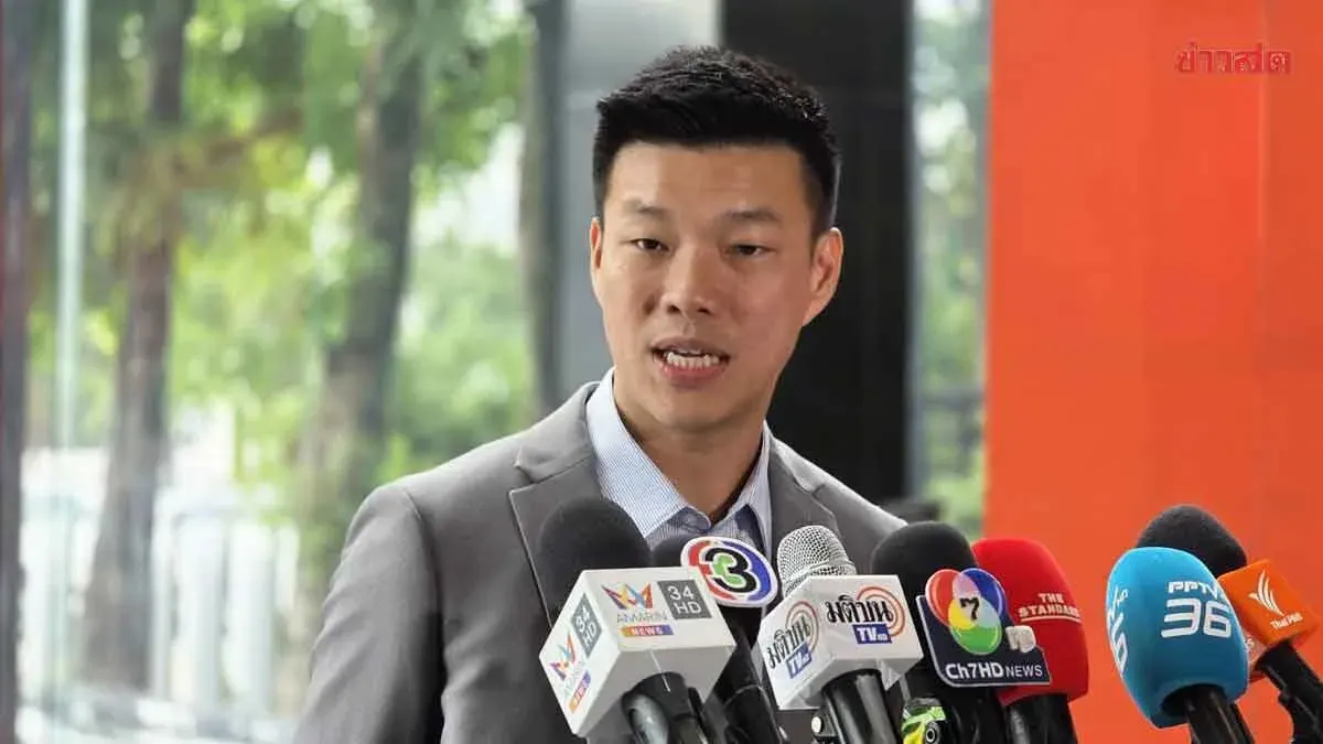 Thaeng Unfazed by Democrats' Rival Claims, Asserts Pheu Thai Leads Draft Petition to Probe NACC on Sakdisiam Case