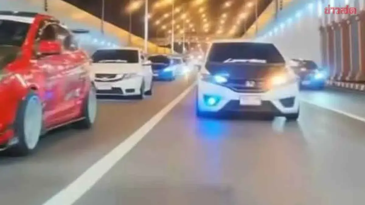 Over 20 Modified Cars Film Stunt Video in Underpass, Safety Concerns Raised
