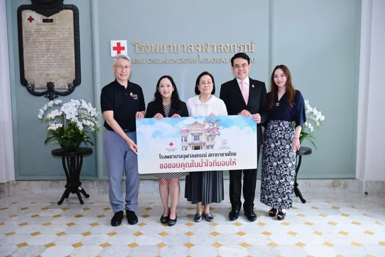 Pakkapol Gamlaksana and Family Donate Over 35 Million Baht to Chulalongkorn Hospital, Thai Red Cross Society