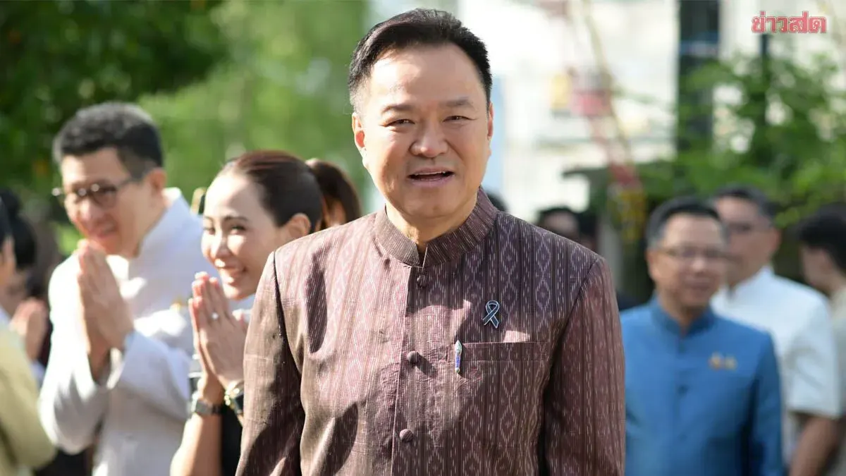 PM Assures Thai Expats in Paris: Border Gates Will Not Open, Warns UNESCO to Inspect Thai Territory if Cambodia Requests World Heritage Survey