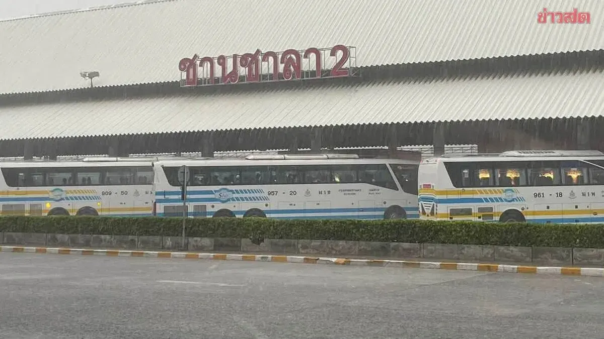 Heavy Flooding Halts Five Eastern Bus Routes Temporarily