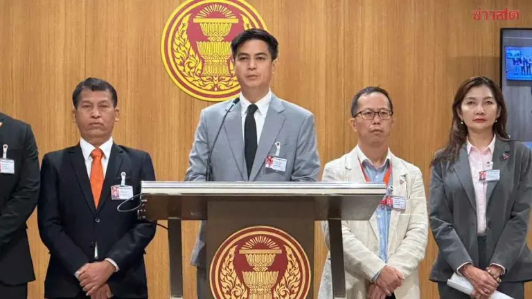 Democrats Submit 6 Bills Back to Parliament After Cabinet Rejection; Prepare Constitutional Amendment Article 256 for Next Week