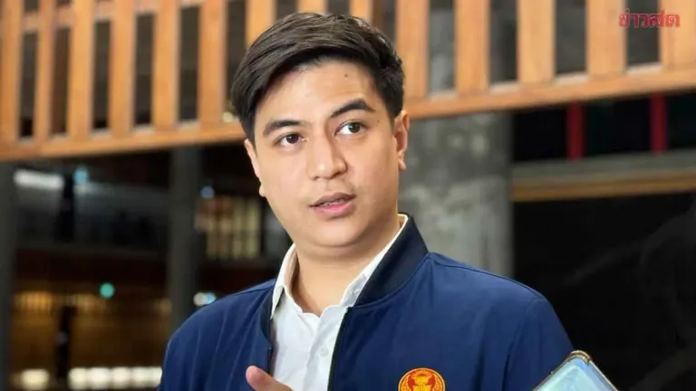 Opposition Leader Hits Back at PM Over Minister Accountability