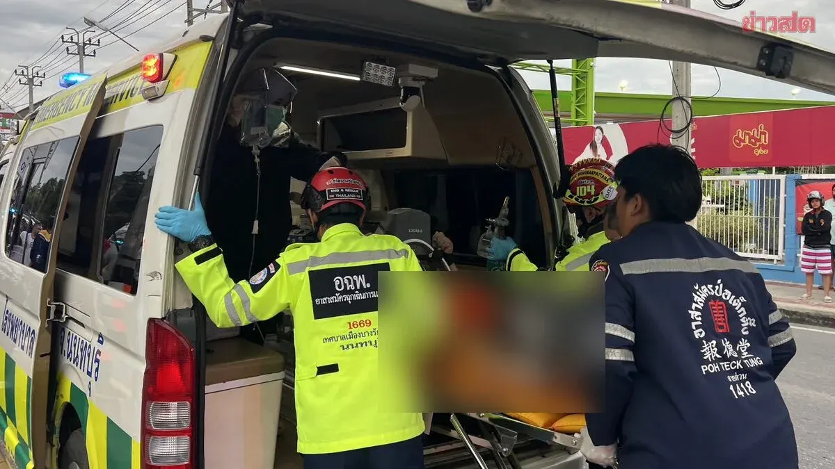 Pickup Truck Strikes Monk Crossing Road in Nonthaburi