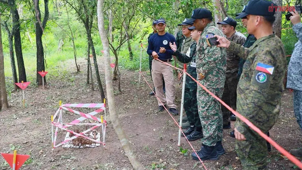 ASEAN Observers Visit Thai Border Zone for Landmine Clearance Review
