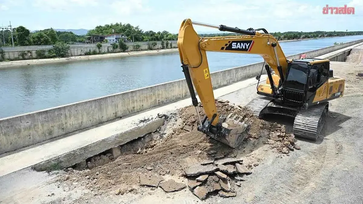 Irrigation Department Repairs Drainage Canal Ahead of Monsoon