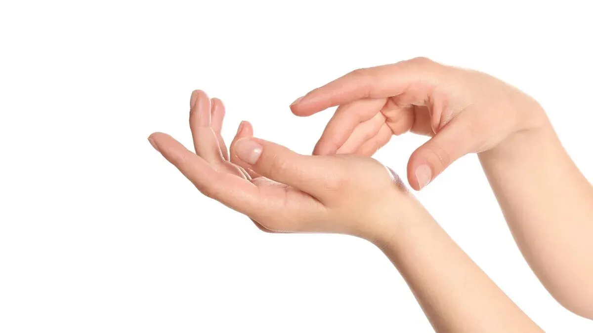 What Makes a "Wealthy Hand" According to Feng Shui? Plus Hand Care Tips to "Open Your Destiny Line"