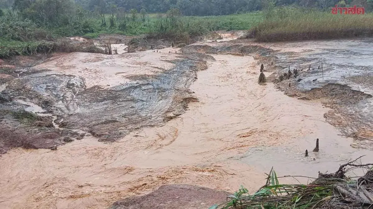 Mine Tailings Dam Collapses; Flash Flood Sweeps Away Truck, Two Missing
