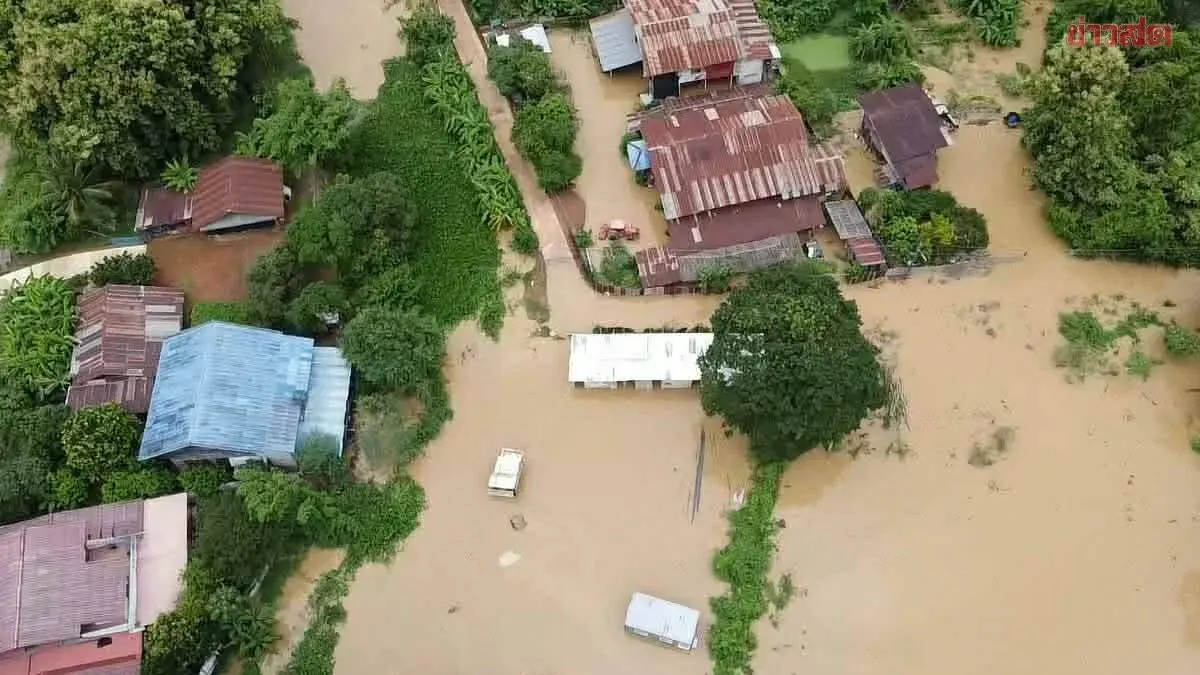 Heavy Rain Triggers Widespread Flooding in Uttaradit