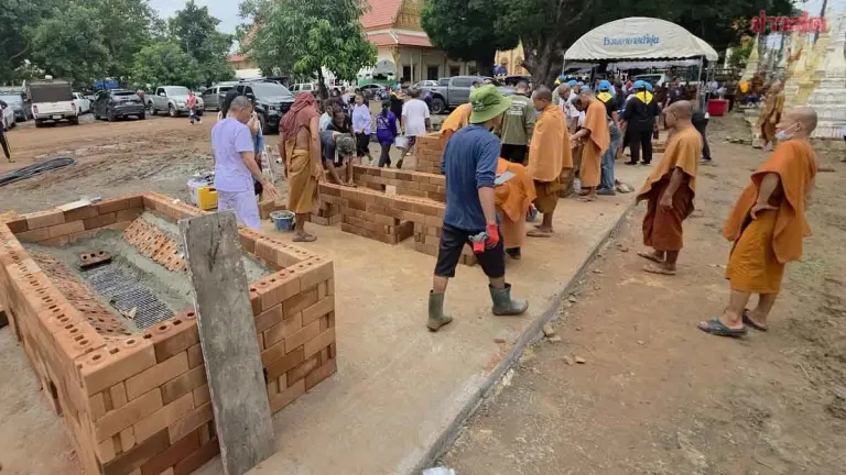 Seven Monks Mourned In Ubon Ratchathani Funeral Rites