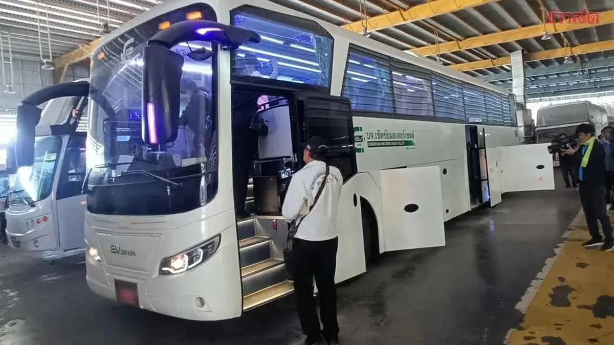 Cherdchai Tours Launches Free Electric Bus Service Korat-Bangkok