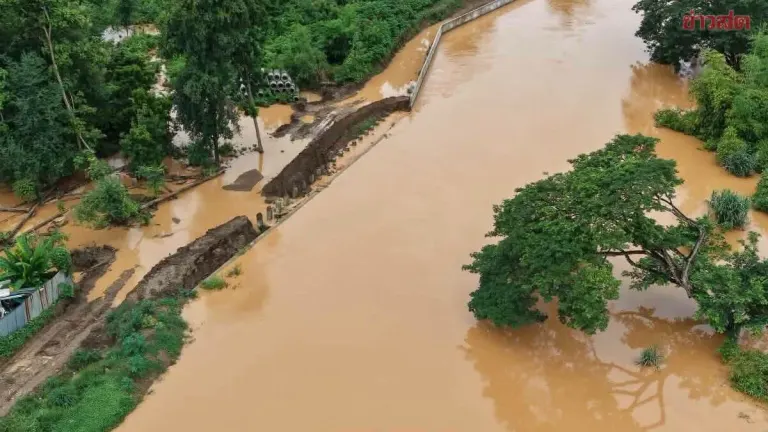 Dam Fails During Heavy Rains, Flooding Over 500 Homes