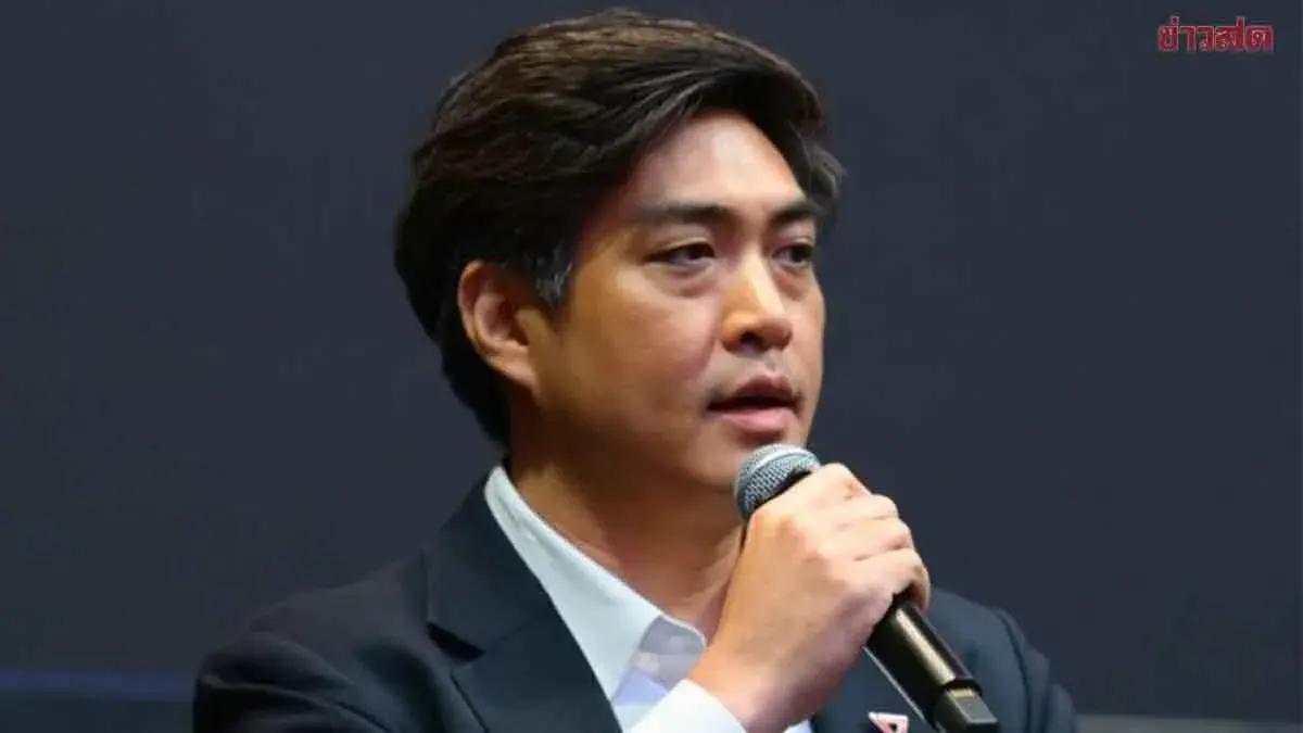 Chaivatth Expresses Condolences Over Train-Bus Collision, Confirms Pheu Thai Party Will Monitor Situation Closely