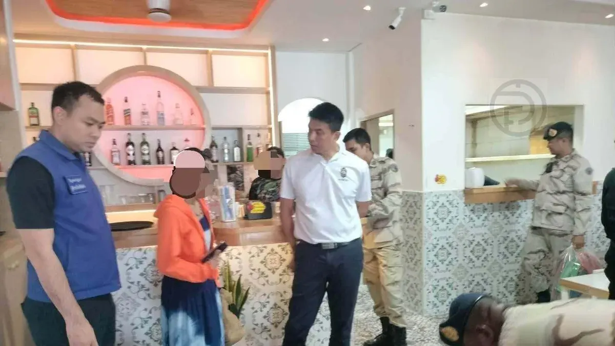 Phuket Police Bust Illegal Hookah Bar, Arrest Two