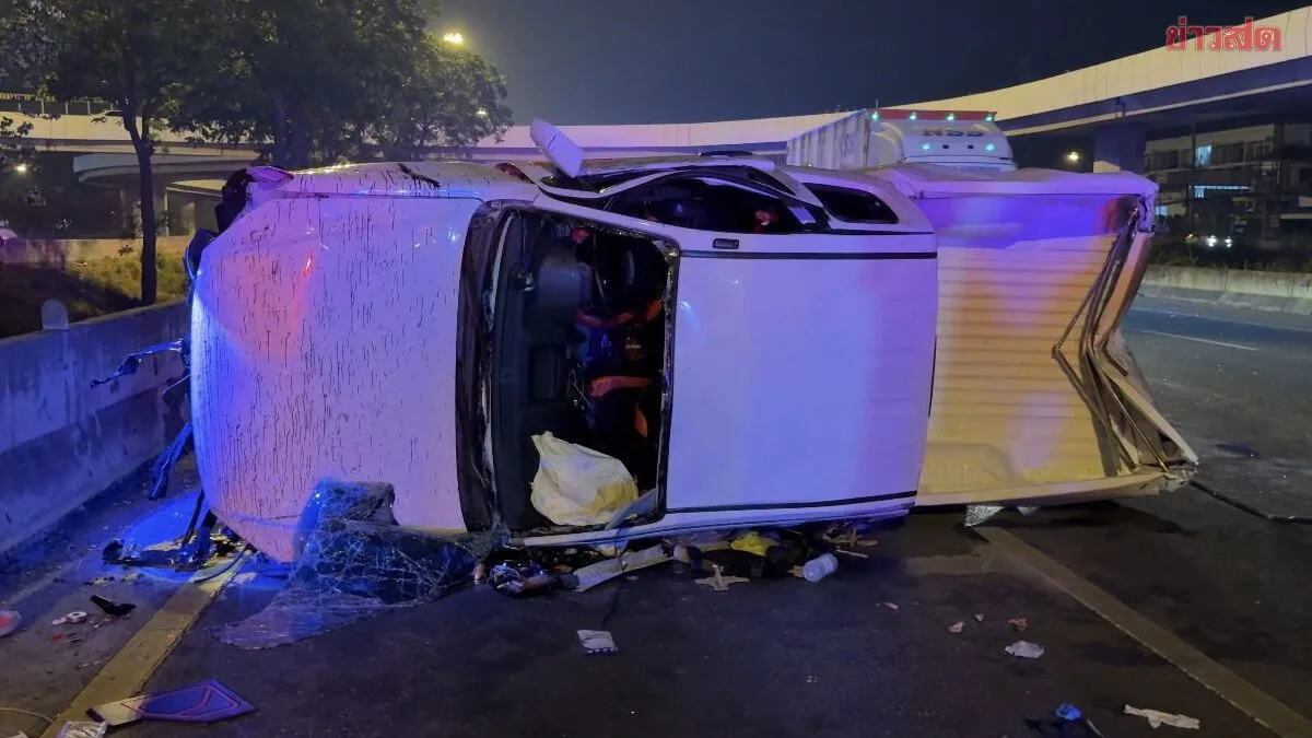 Pickup Truck Swerves to Avoid Motorcycle, Flips During Songkran Festival Trip; Five Injured