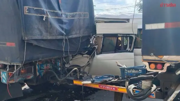 Van Crashes Into Parked Truck, 15 Workers Injured