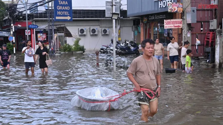 Flooding Persists at Red Bridge Rangsit as Water Levels Rise Again