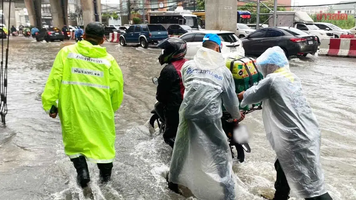Military Region 1 Mobilizes Forces for September 25-27 Downpour