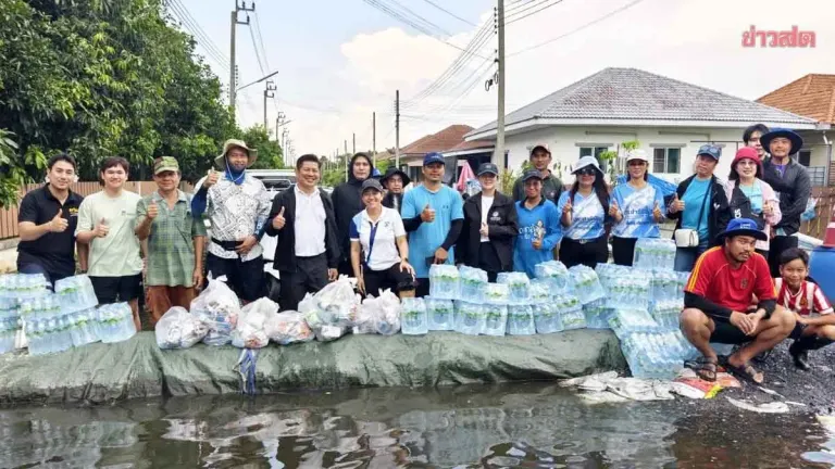 Democrat Party Accuses Bangkok of Phantom Flood Command Centre