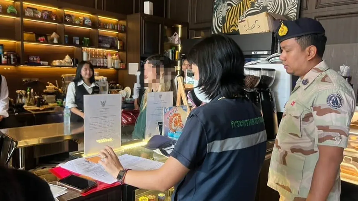 Phuket Revokes 35 Cannabis Shop Licences