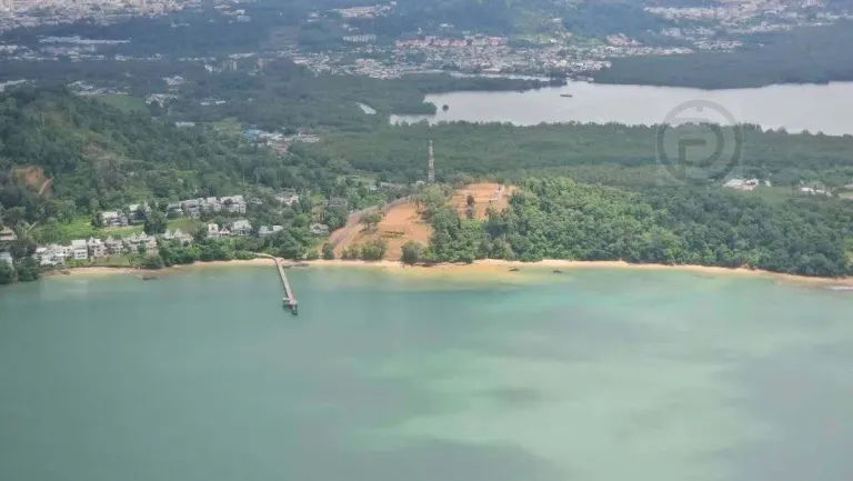 Phuket Governor Surveys Island Lands From Air