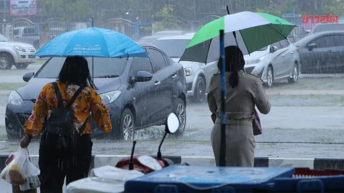 Meteorological Department Issues Severe Weather Warning for 44 Provinces Facing Heavy Rainfall in Southern and Northern Thailand