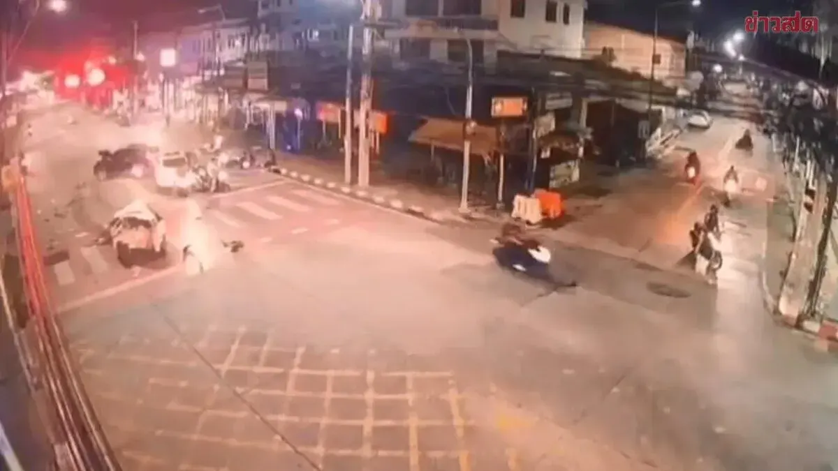 Young Driver Falls Asleep, Crashes Into Stopped Cars in Pattaya