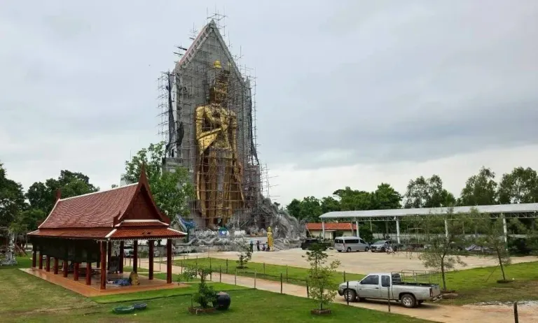 Wat Sangkharam Launches Major Merit-Making for 35-Meter Buddha Monument