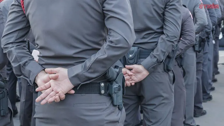 Police Bust Four Officers in Chinese Tourist Extortion Case