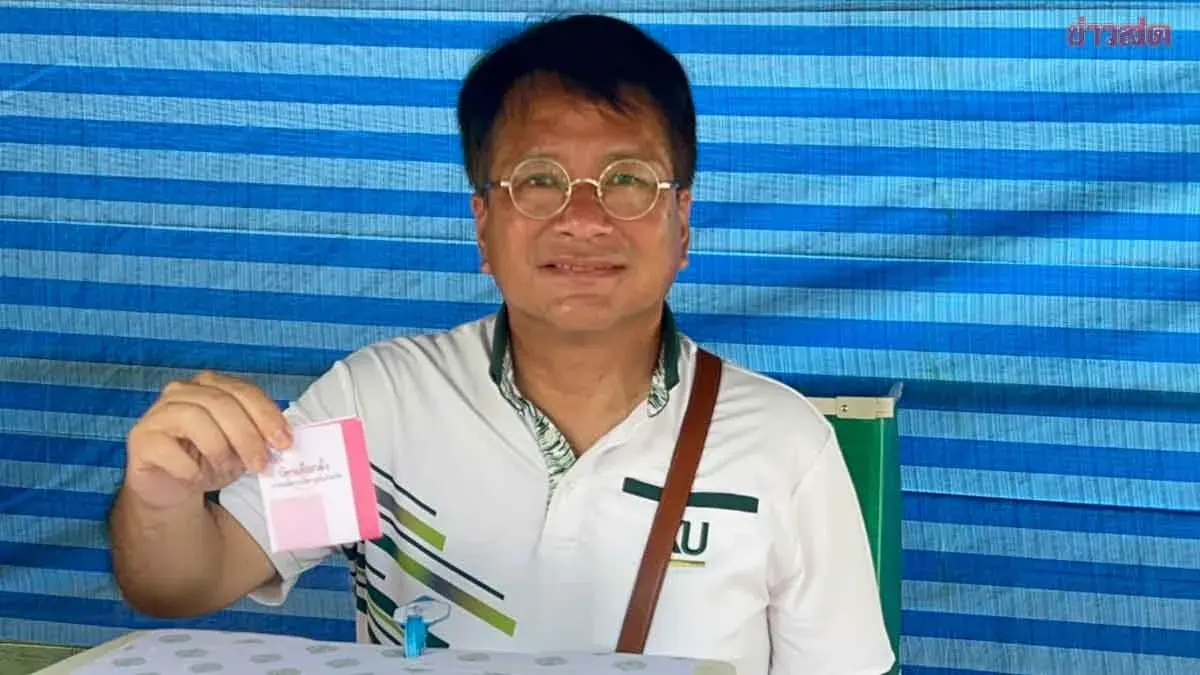 Decharat Casts Vote in Nonthaburi Provincial Election