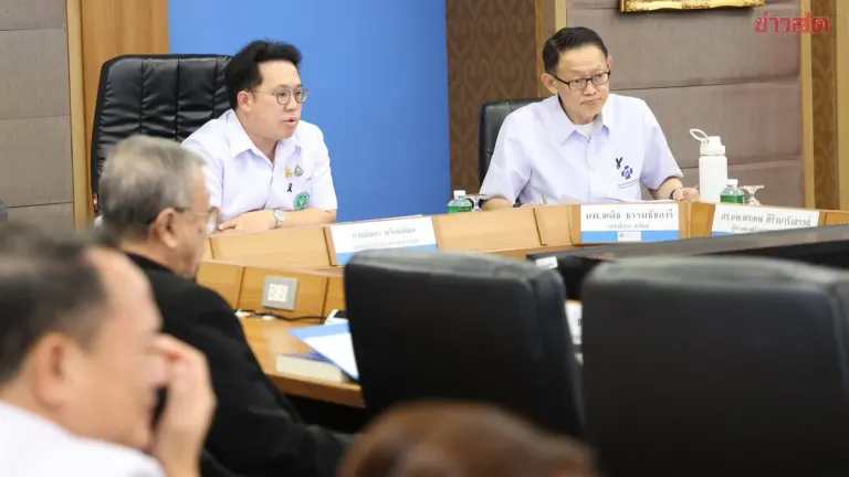Thai-Made Cancer Drugs Added to Gold Card Coverage