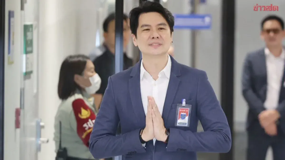 Phawut Appears For Forex Investigation, Denies Recruitment Role