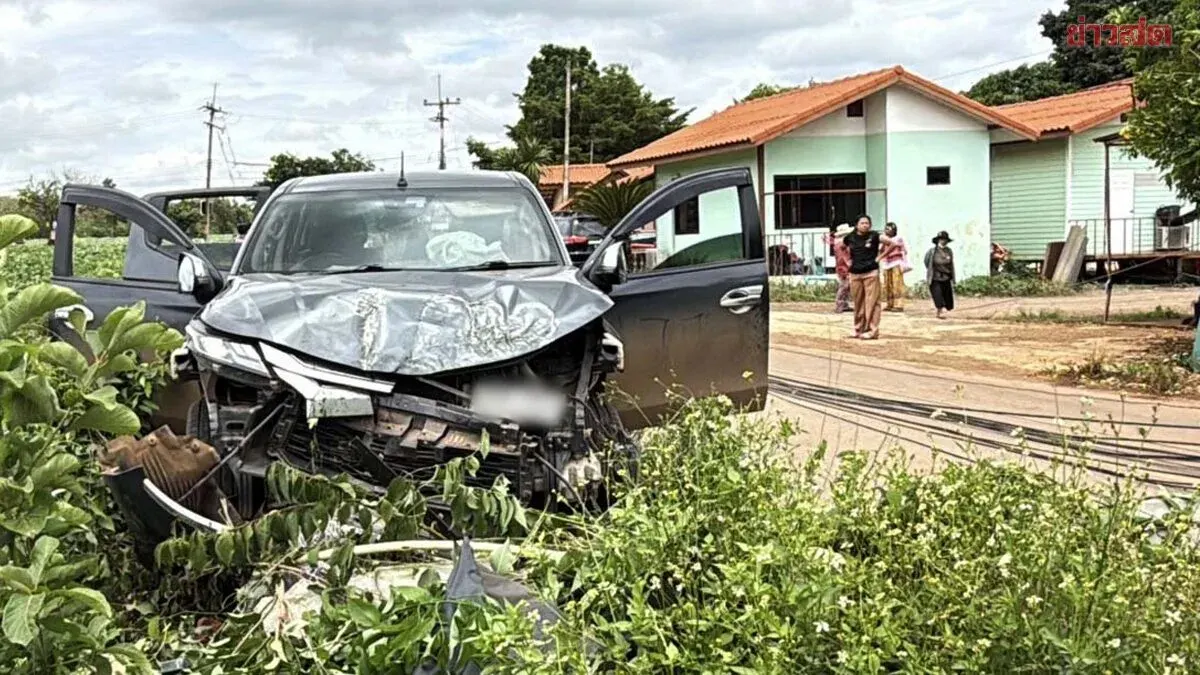 Pickup Driver Falls Asleep, Crashes Into Power Poles, Six Injured