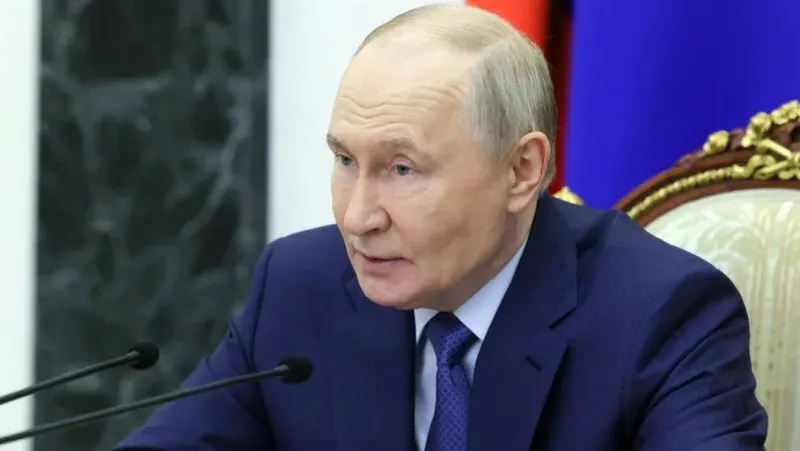 Putin to visit China days after Trump trip