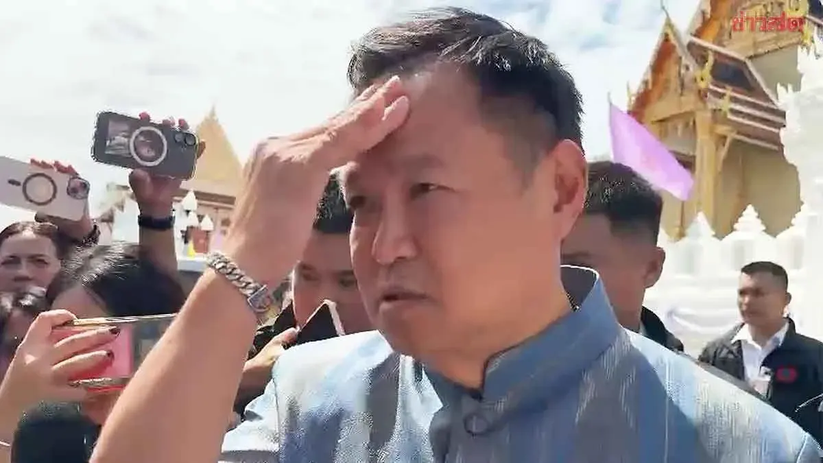 PM Anutin Clarifies Cryptic Wall-Crashing Post, Taps Forehead