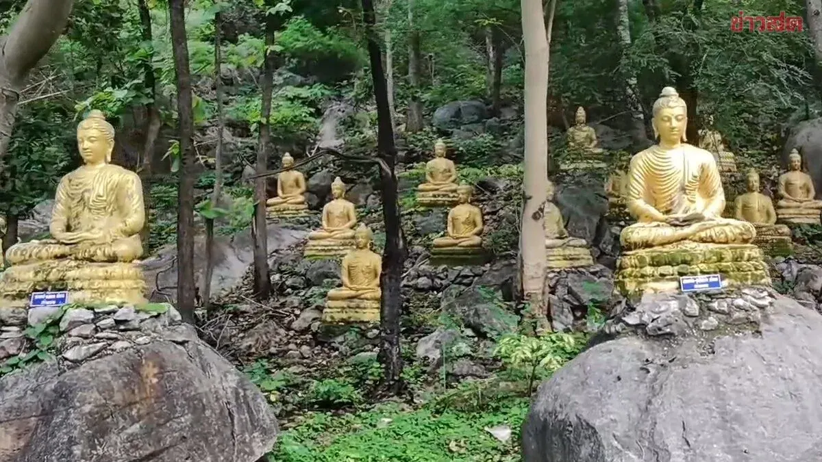 Phayao Temple Features 108 Buddha Statues on Hillside